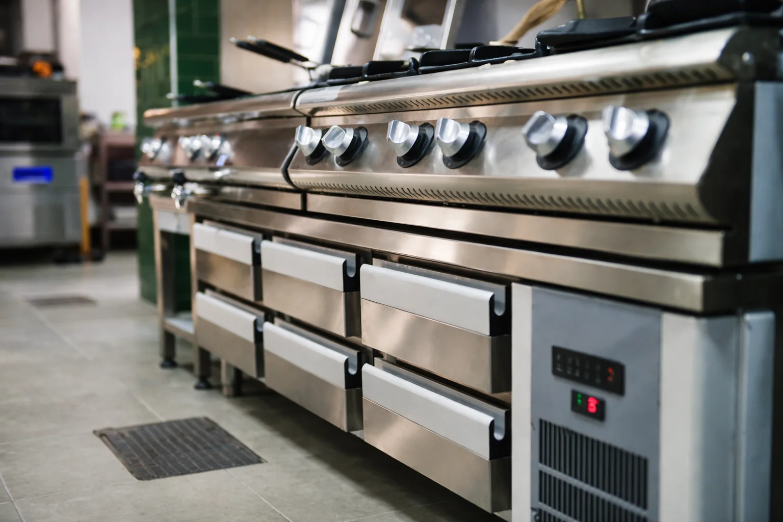 Commercial Equipment & Supplies